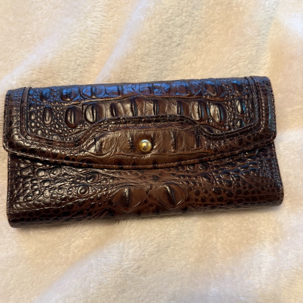 Vintage Brahmin crocodile embossed Melbourne leather checkbook wallet